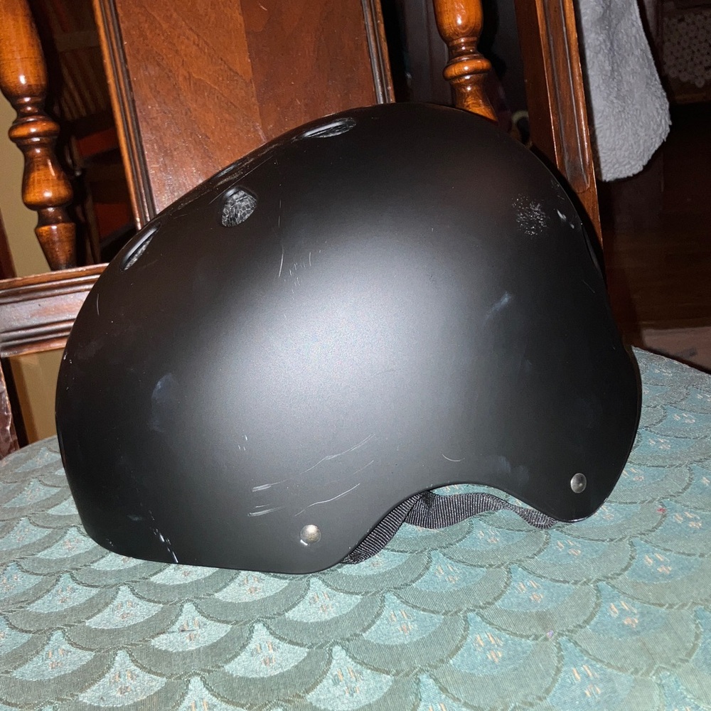 KROWN Black Skateboard Helmet Large